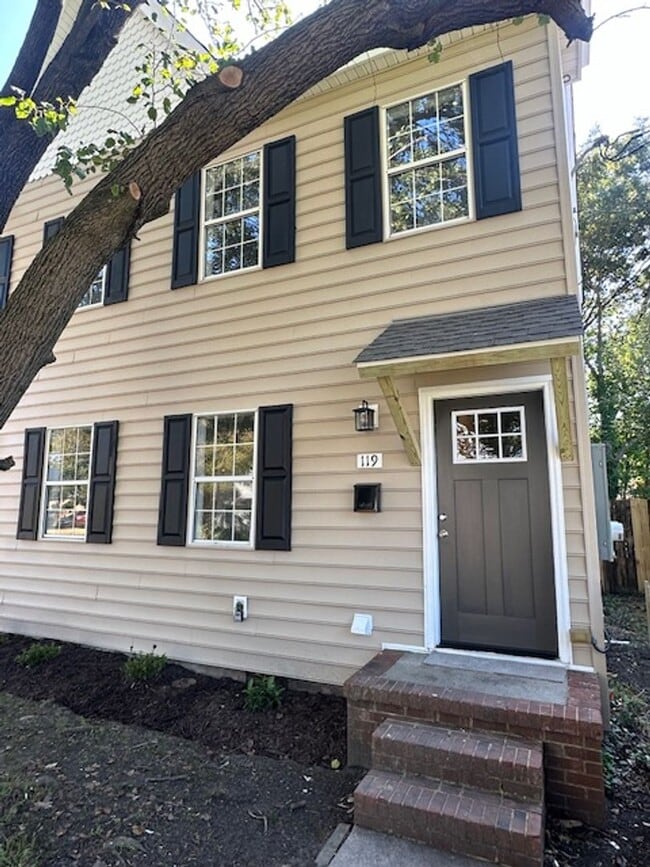 119 W Seaview Ave in Norfolk, VA - Building Photo - Building Photo
