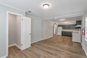 1804 Larkwood Dr in Mobile, AL - Building Photo - Building Photo