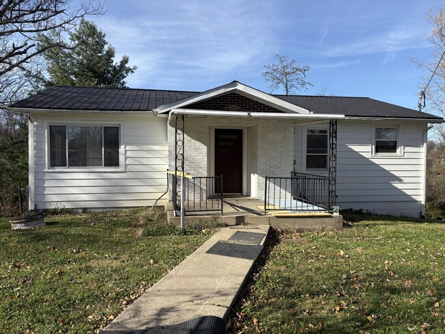 property at 5 Lake St