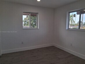 2155 SW 72nd Ave, Unit 3 in Miami, FL - Building Photo - Building Photo