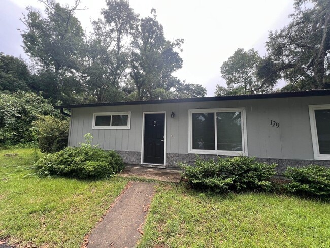 property at 125 Columbia Dr