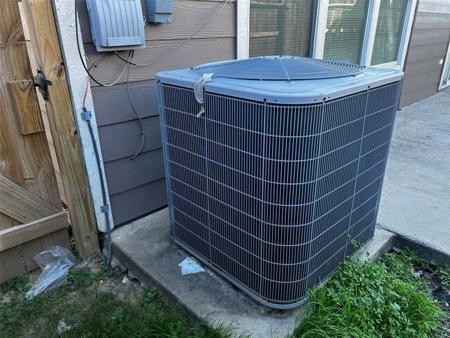 property at 2706 Piney Lake Ct