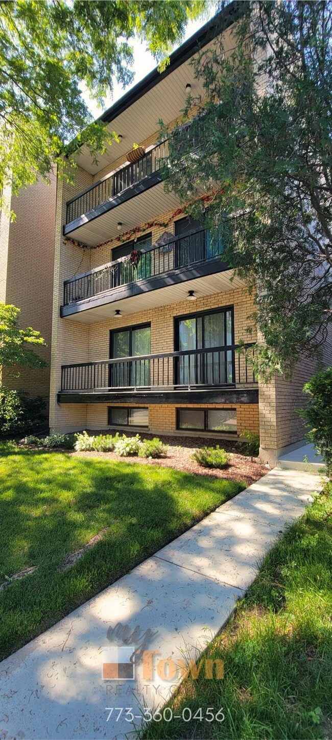 2740 W Farragut Ave, Unit 1
