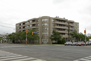 555 Wilson Heights Blvd Apartments