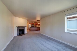 700 Front St S in Issaquah, WA - Foto de edificio - Building Photo