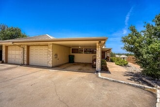 1406 Broken Hills Dr in Horseshoe Bay, TX - Building Photo - Building Photo