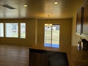 14463 S Edgemere Dr in Herriman, UT - Building Photo - Building Photo