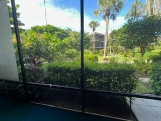 3605 S Ocean Blvd in South Palm Beach, FL - Building Photo