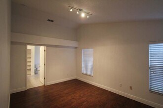 210 Meadow Green Dr in Davenport, FL - Building Photo - Building Photo