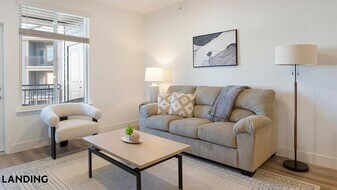 10670 Jake Jabs Blvd in Longmont, CO - Building Photo