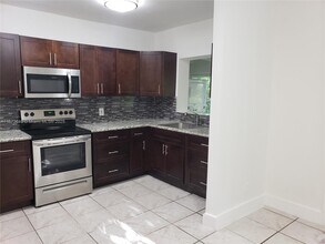 3640 SW 14th St in Miami, FL - Building Photo - Building Photo