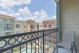 1711 Old Spanish Trail, Unit 444 in Houston, TX - Foto de edificio - Building Photo