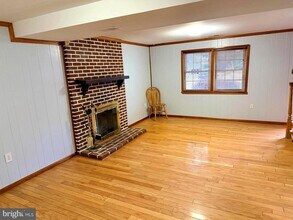 5052 Lakeland Ct in Woodbridge, VA - Building Photo - Building Photo