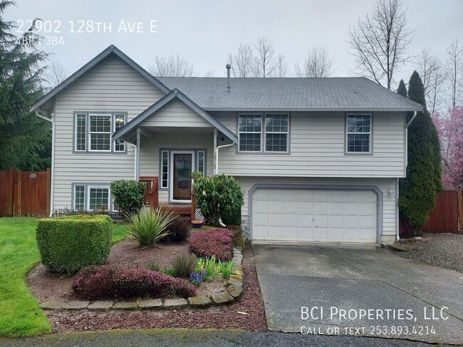 22902 128th Ave E in Graham, WA - Foto de edificio - Building Photo