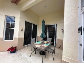 77 Spyglass Way, Unit 1 in Palm Beach Gardens, FL - Building Photo - Building Photo