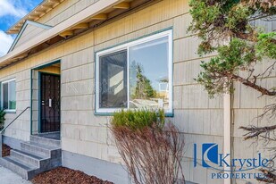 155 W I St in Benicia, CA - Building Photo