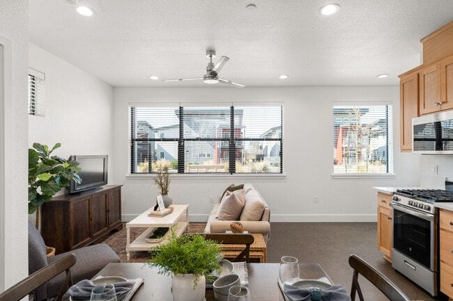 1893 Notre Dame Blvd in Chico, CA - Building Photo - Building Photo