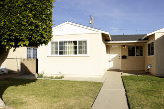 1133 W Hemlock St in Oxnard, CA - Building Photo - Building Photo