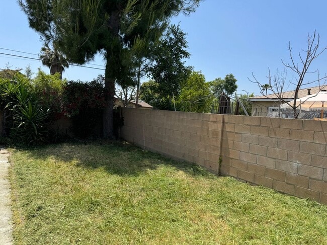 property at 10716 Ralston Ave