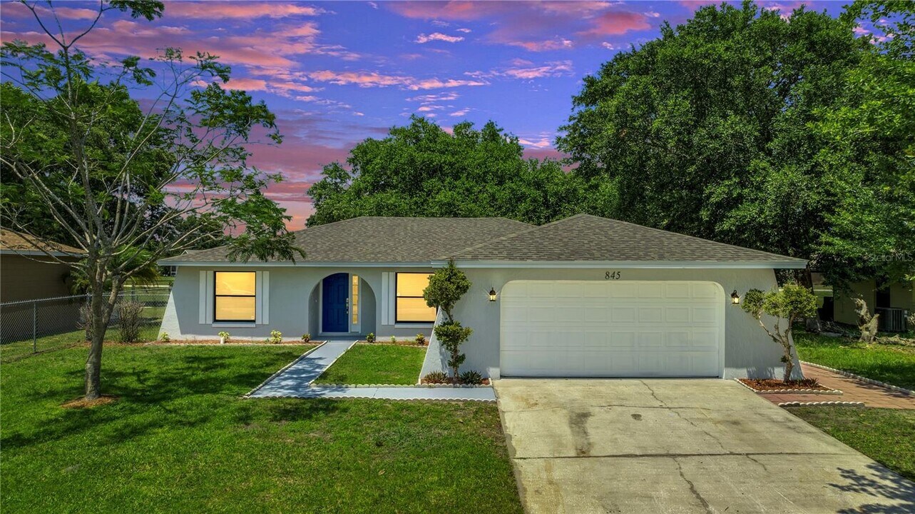 845 Pisa Ln in Kissimmee, FL - Building Photo