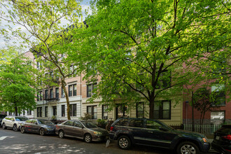 118 Sterling Pl in Brooklyn, NY - Foto de edificio - Building Photo