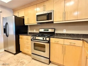 220 E Flamingo Rd, Unit 125 in Las Vegas, NV - Building Photo - Building Photo