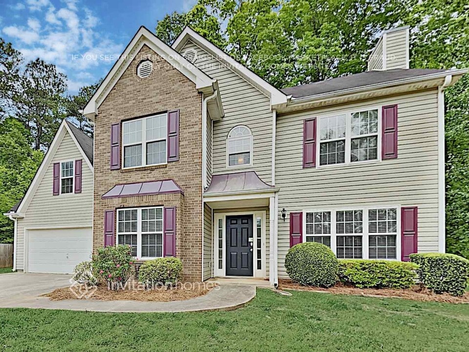 3300 Glen Summit Ln in Snellville, GA - Building Photo