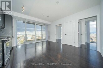 7895 Jane St in Vaughan, ON - Building Photo - Building Photo