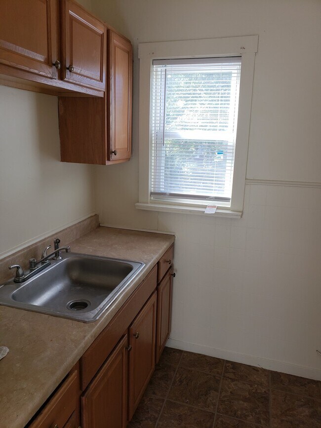 630 Howard Ave in New Haven, CT - Building Photo - Building Photo
