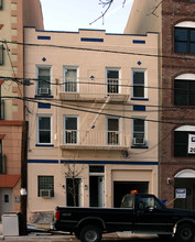 212 Jackson St in Hoboken, NJ - Building Photo - Building Photo