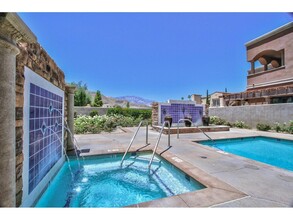 215 Via Veneto in Rancho Mirage, CA - Building Photo - Building Photo