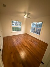 913 N 5th St in McAllen, TX - Foto de edificio - Building Photo