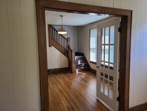 214 E Kelso Rd in Columbus, OH - Foto de edificio - Building Photo