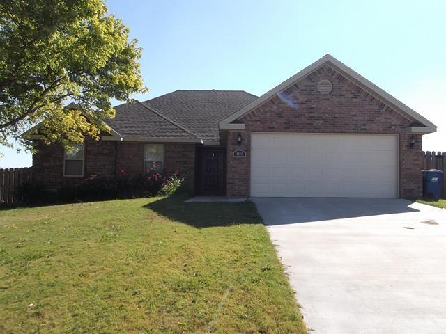 property at 4303 SW Fieldstone Blvd