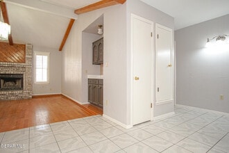 1832 Dean Jones Dr in El Paso, TX - Building Photo - Building Photo