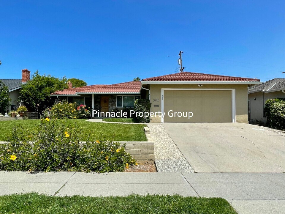 1651 Matson Dr in San Jose, CA - Building Photo