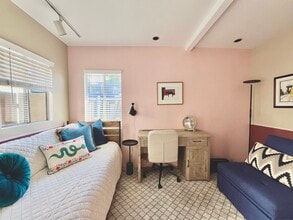 726 Palm Dr in Hermosa Beach, CA - Foto de edificio - Building Photo