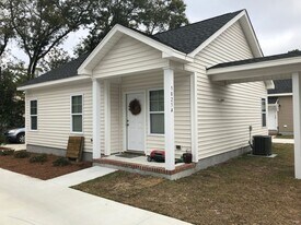 5031 Peachtree Ave in Wilmington, NC - Building Photo