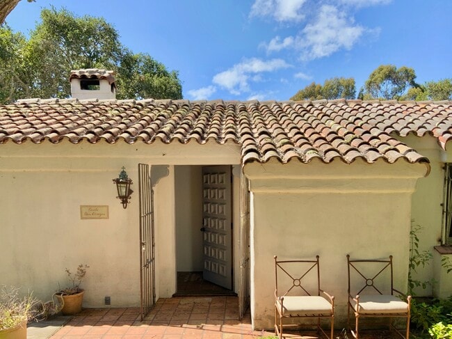 17 Encina Dr in Carmel Valley, CA - Building Photo - Building Photo