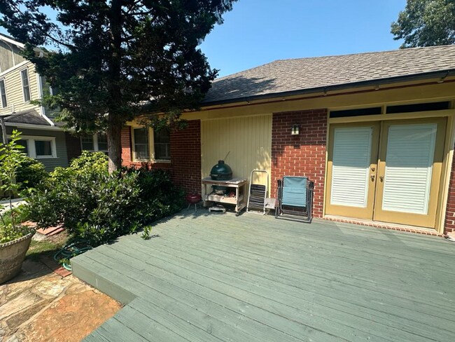 571 Page Ave NE in Atlanta, GA - Building Photo - Building Photo