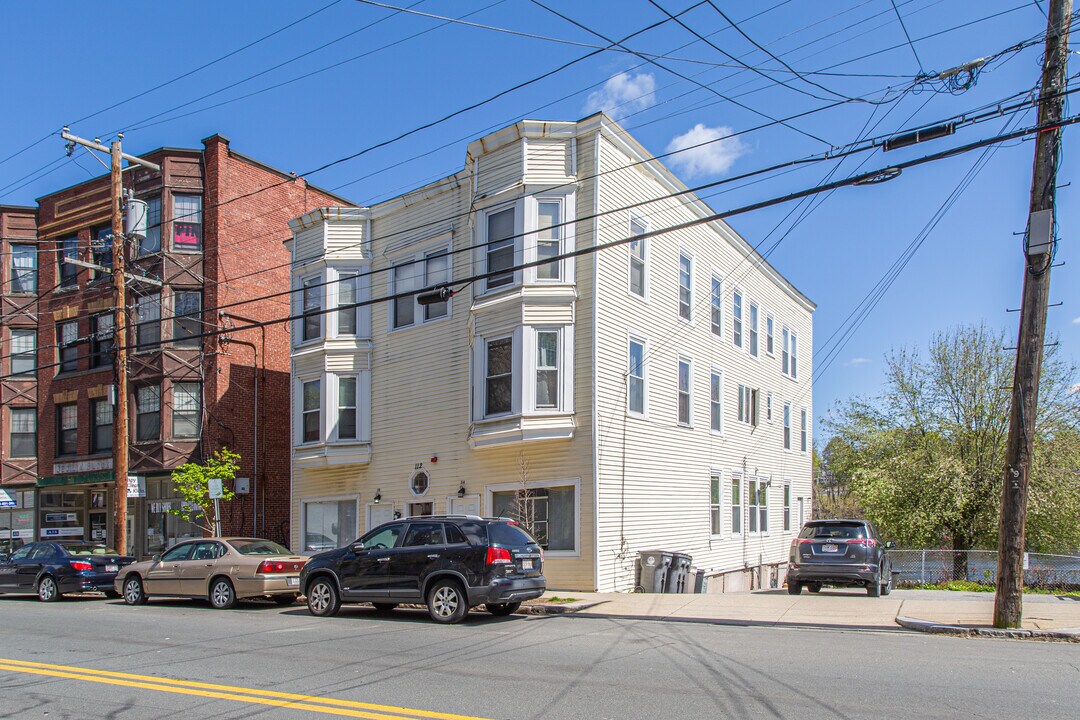 110 River St in Haverhill, MA - Building Photo