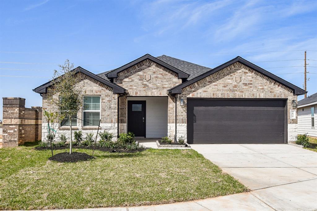 3835 Wickley Park Way in Fulshear, TX - Building Photo