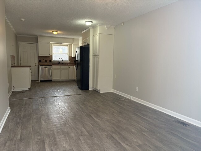 832 Cummins St in High Point, NC - Building Photo - Building Photo