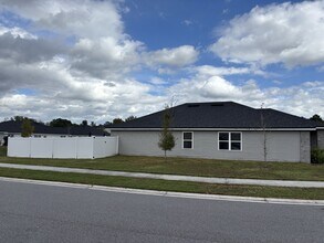 9835 Olivia St in Jacksonville, FL - Foto de edificio - Building Photo