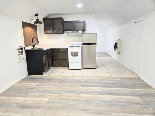 property at 1025 Madison St