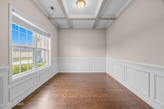 710 Appling Ct in Jacksonville, NC - Foto de edificio - Building Photo