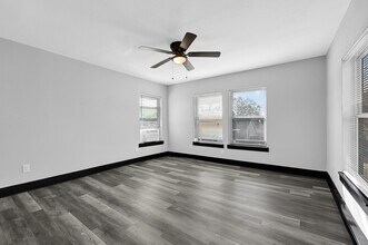 1313 10th St in Galena Park, TX - Building Photo - Building Photo