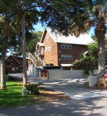 374 8th St in Atlantic Beach, FL - Foto de edificio - Building Photo