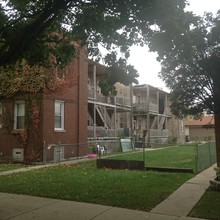 Barry Apartments in Chicago, IL - Building Photo - Building Photo