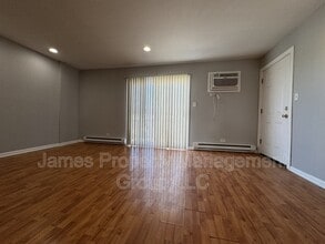 2407 Randall Ln in Arlington Heights, IL - Building Photo - Building Photo